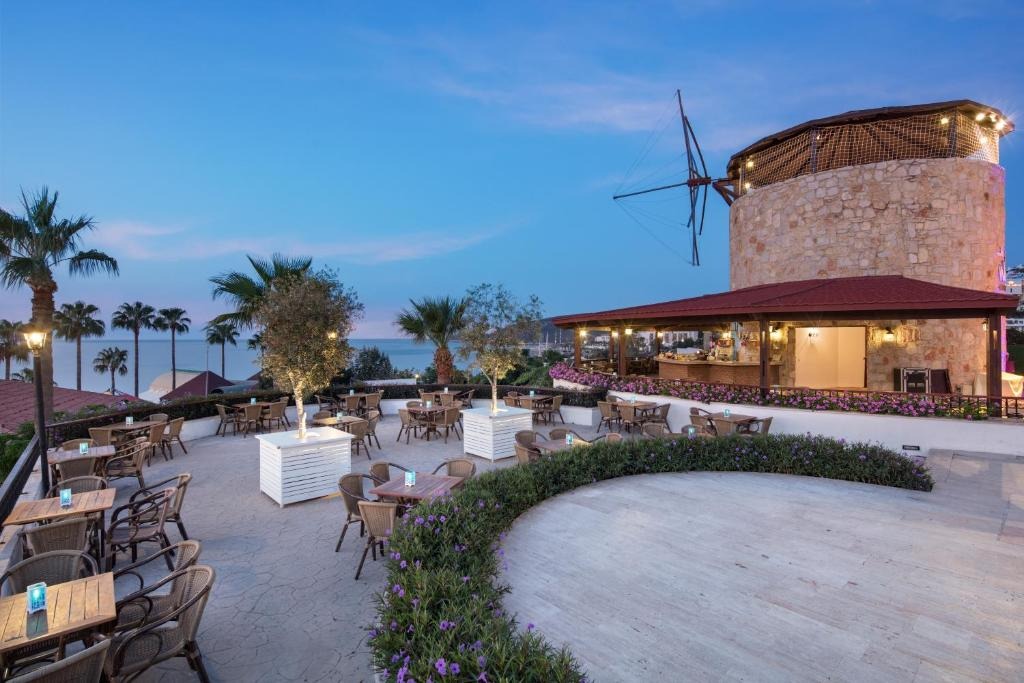 هتل سلکتوم کالرز بدروم